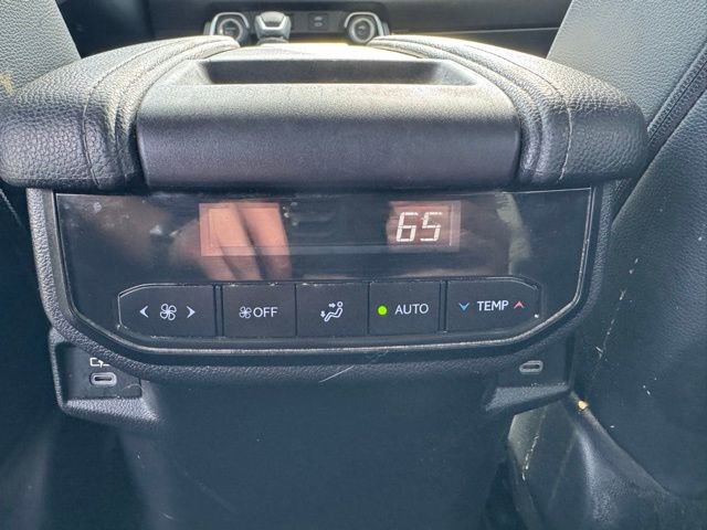 Used 2024 Toyota Grand Highlander XLE image 18