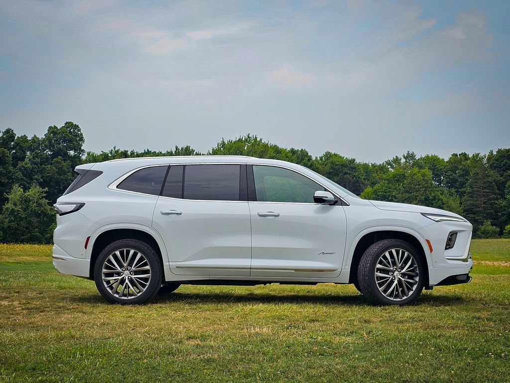 New 2026 Buick Enclave Avenir w/ Super Cruise Package AWD/4WD image 2