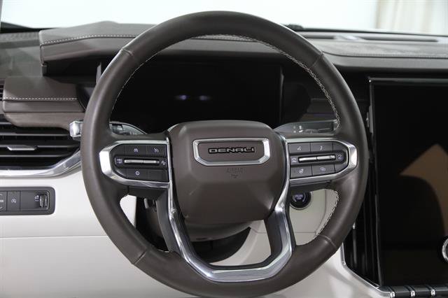 Used 2025 GMC Acadia Denali w/ LPO, Floor Liner Package FWD image 7