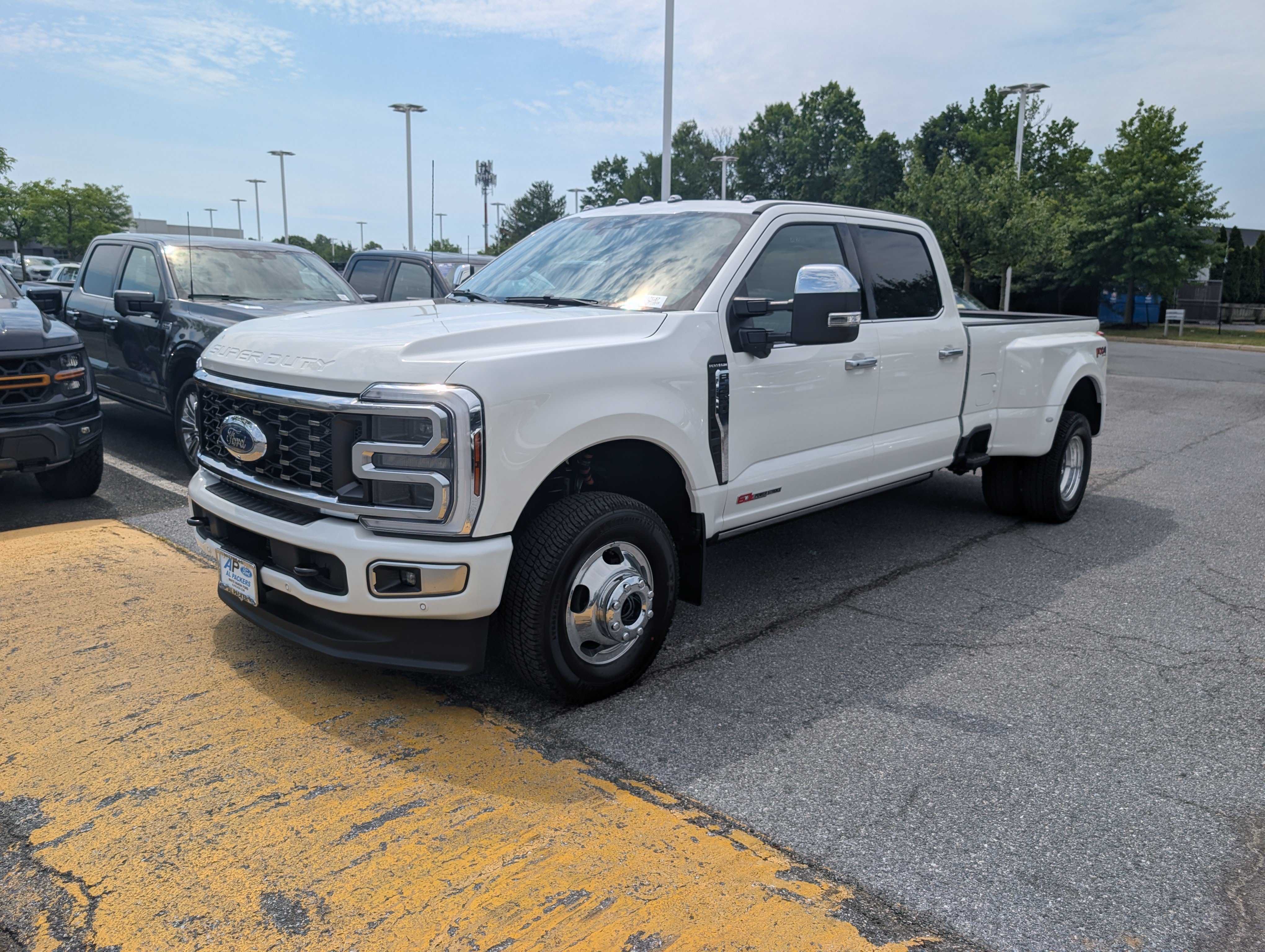 New 2026 Ford F350 Platinum w/ Platinum Plus Package AWD/4WD image 4