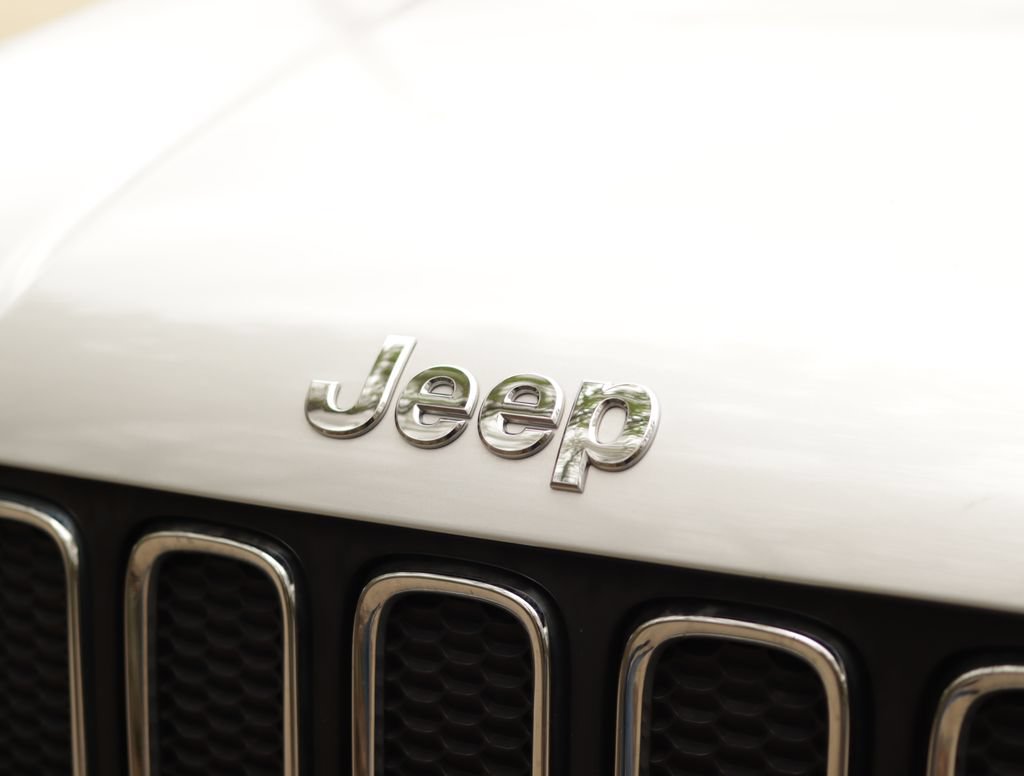 Used 2018 Jeep Renegade Sport w/ Power & Air Group AWD/4WD image 29