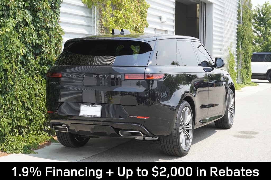 New 2026 Land Rover Range Rover Sport Dynamic SE AWD/4WD image 2