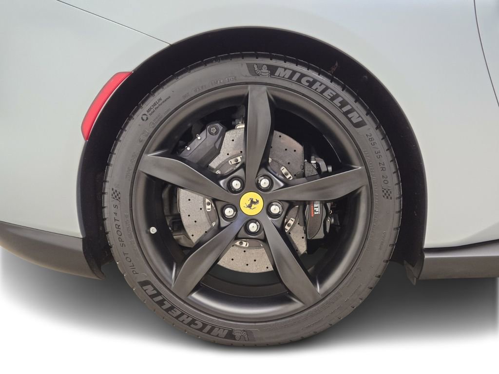 Used 2022 Ferrari Portofino M RWD image 7