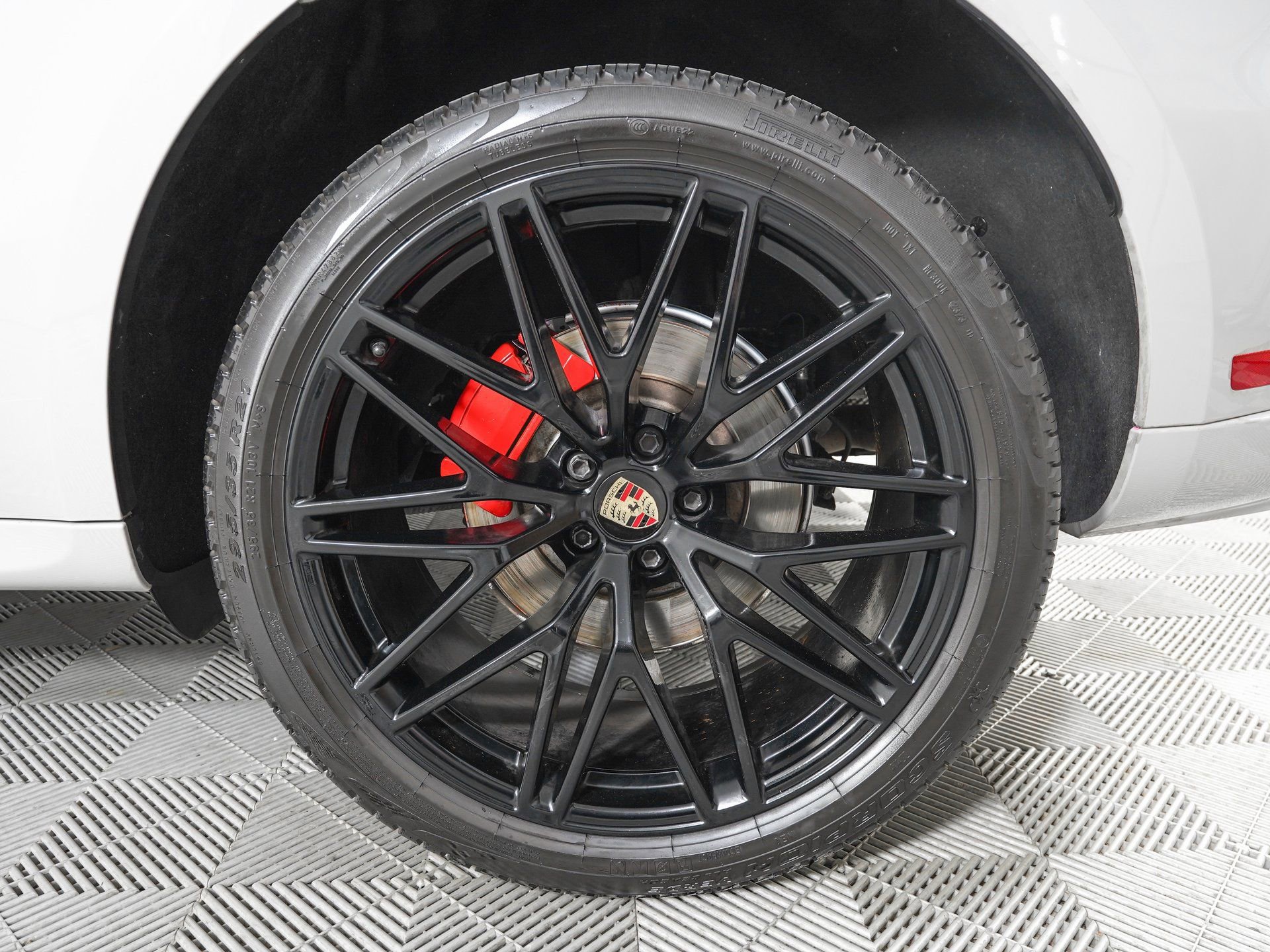 Used 2024 Porsche Macan S image 32