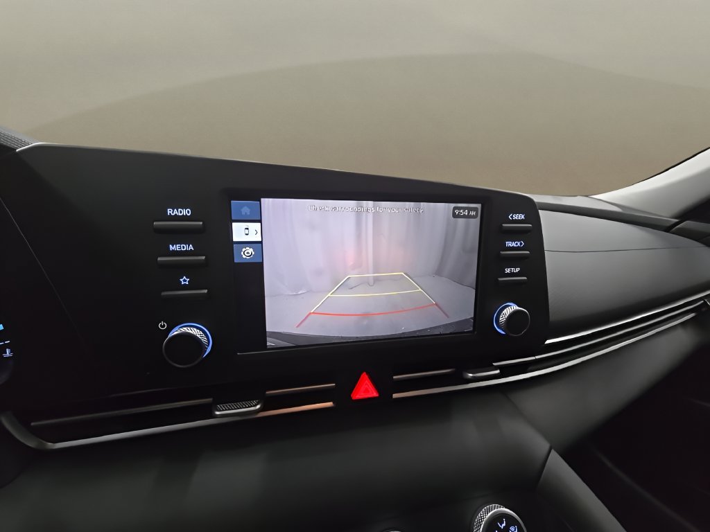 New 2026 Hyundai Elantra SE FWD image 32