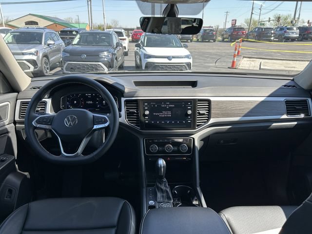 Certified 2023 Volkswagen Atlas SE AWD/4WD image 11