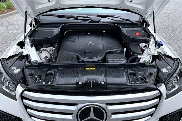 New 2026 Mercedes-Benz GLS 450 4MATIC image 14