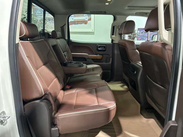 Used 2015 Chevrolet Silverado 1500 High Country w/ High Country Premium Package AWD/4WD image 35