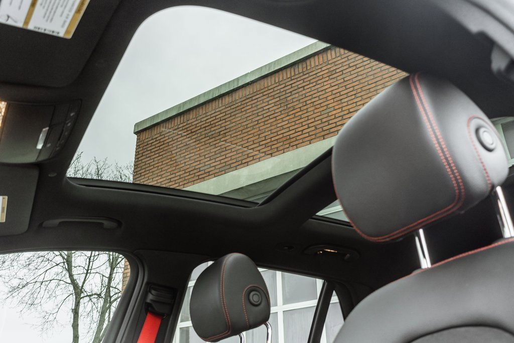 Used 2022 Mercedes-Benz GLC 43 AMG 4MATIC image 12