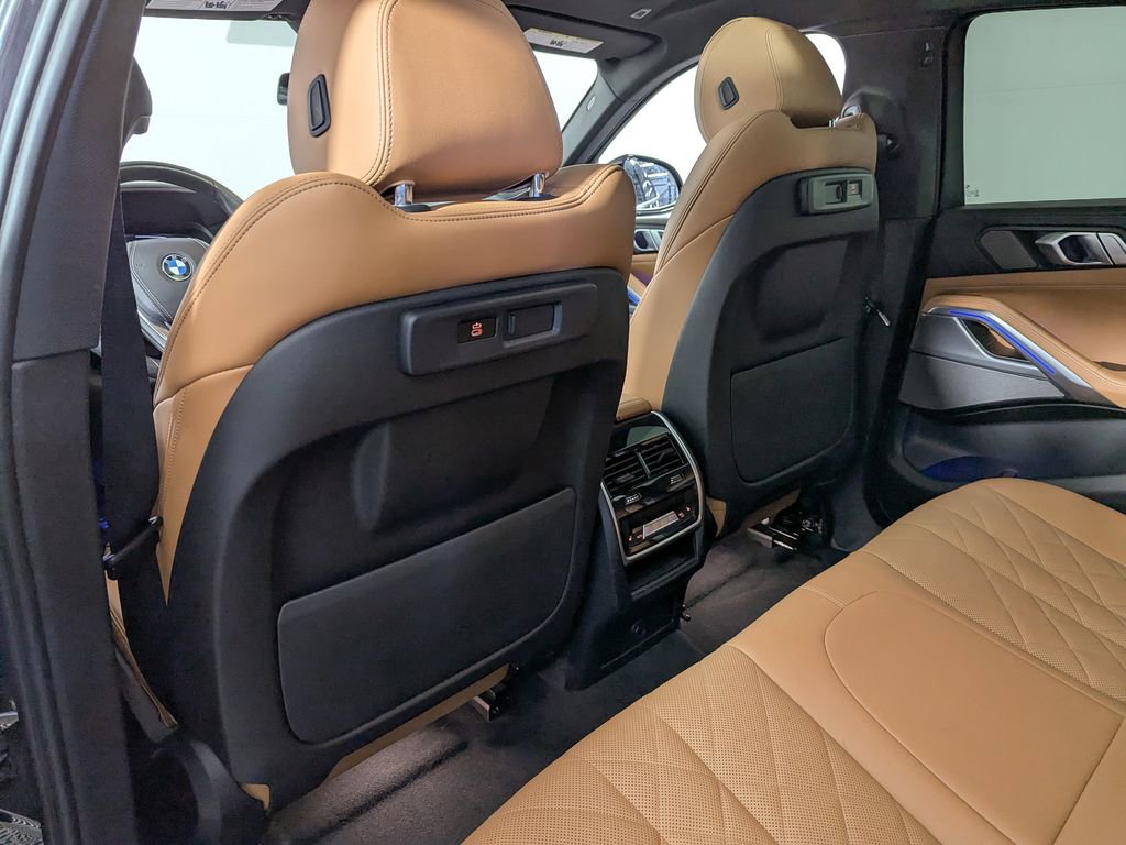 Certified 2023 BMW X6 xDrive40i w/ Climate Comfort Package image 47