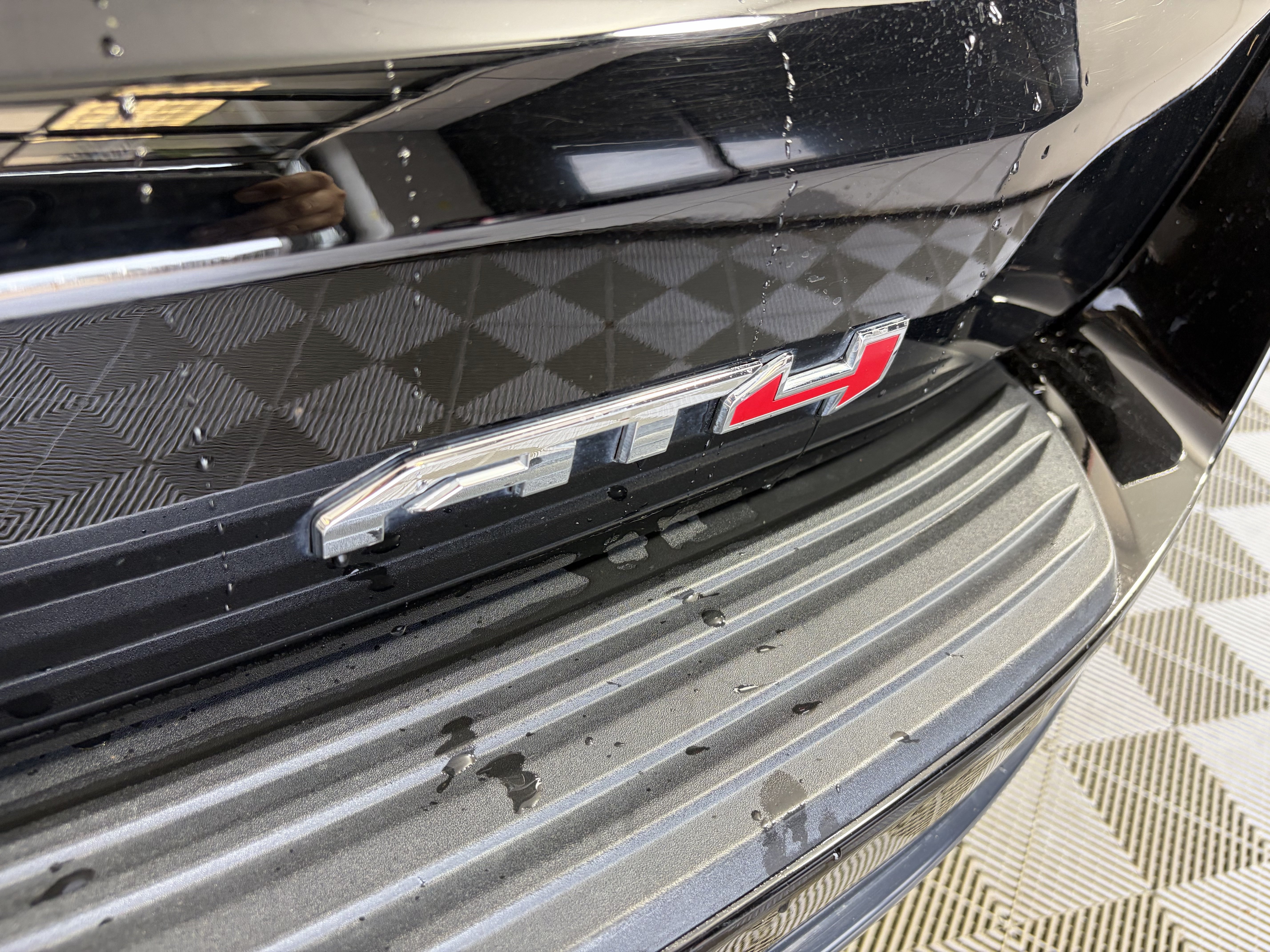 Used 2023 GMC Yukon AT4 w/ LPO, Floor Liner Package AWD/4WD image 18