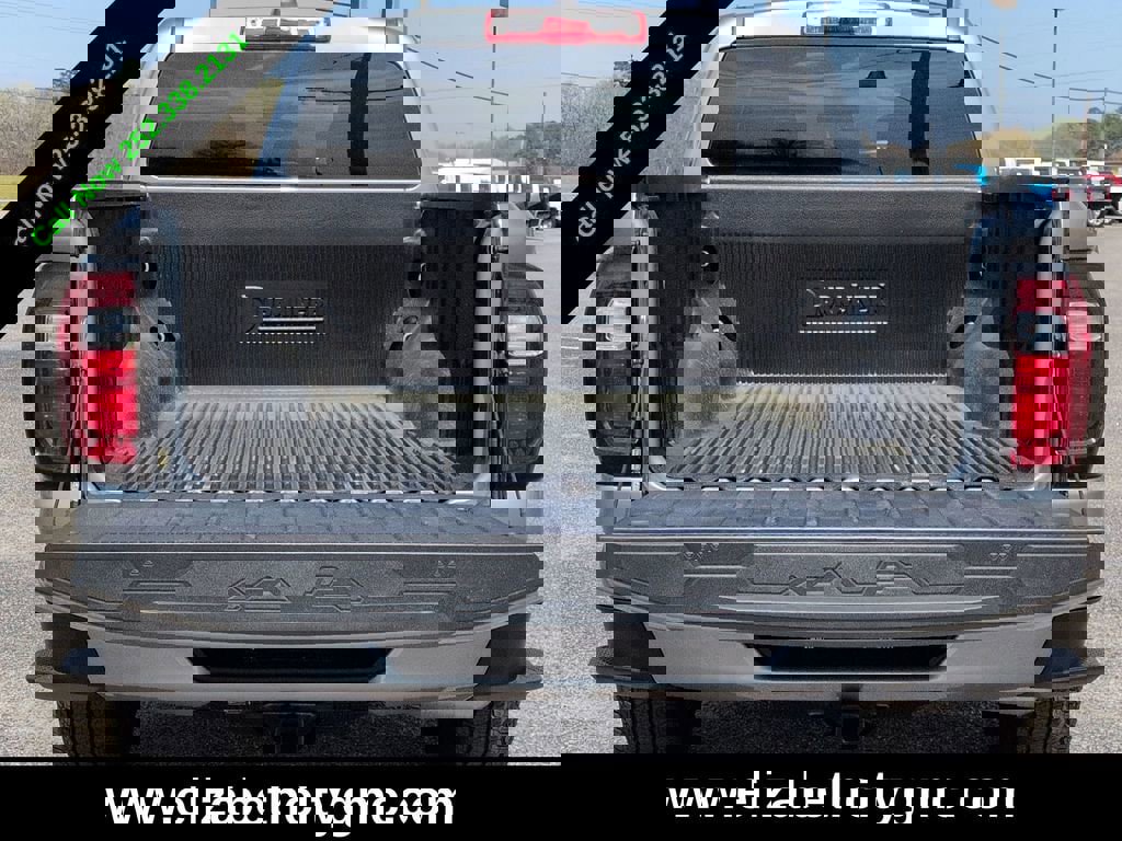 Used 2024 GMC Canyon Elevation image 14