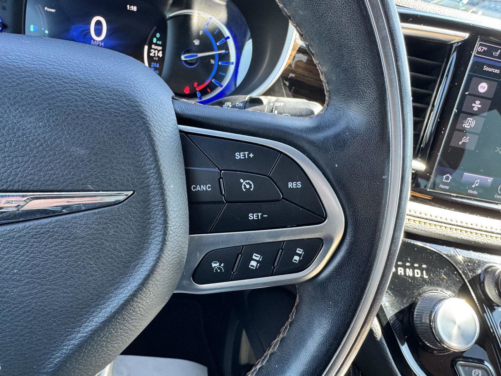 Used 2021 Chrysler Pacifica Pinnacle image 12