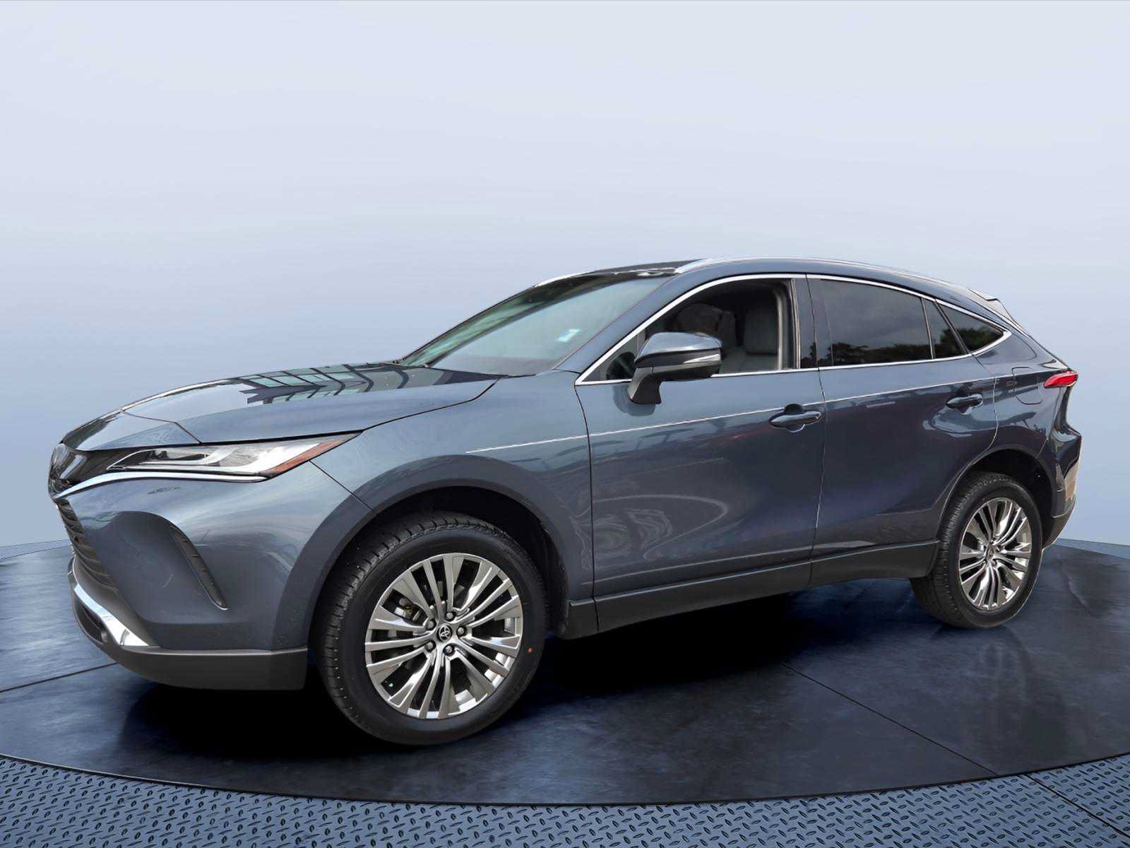 Used 2022 Toyota Venza XLE AWD/4WD image 13