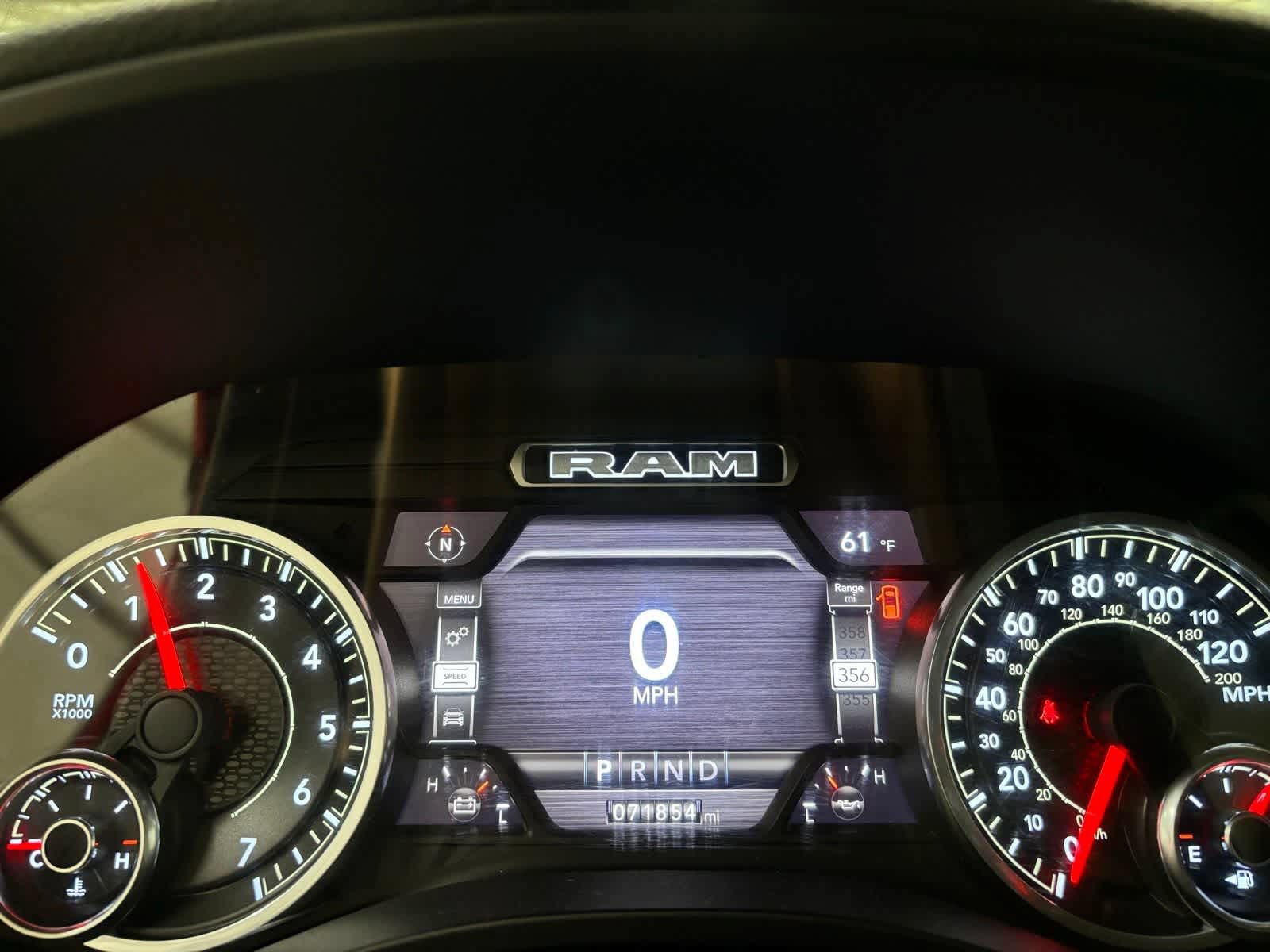 Used 2022 RAM 1500 Laramie AWD/4WD image 19
