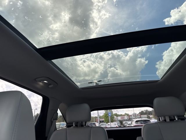 Certified 2025 Kia Sorento EX w/ Panoramic Sunroof Package image 10