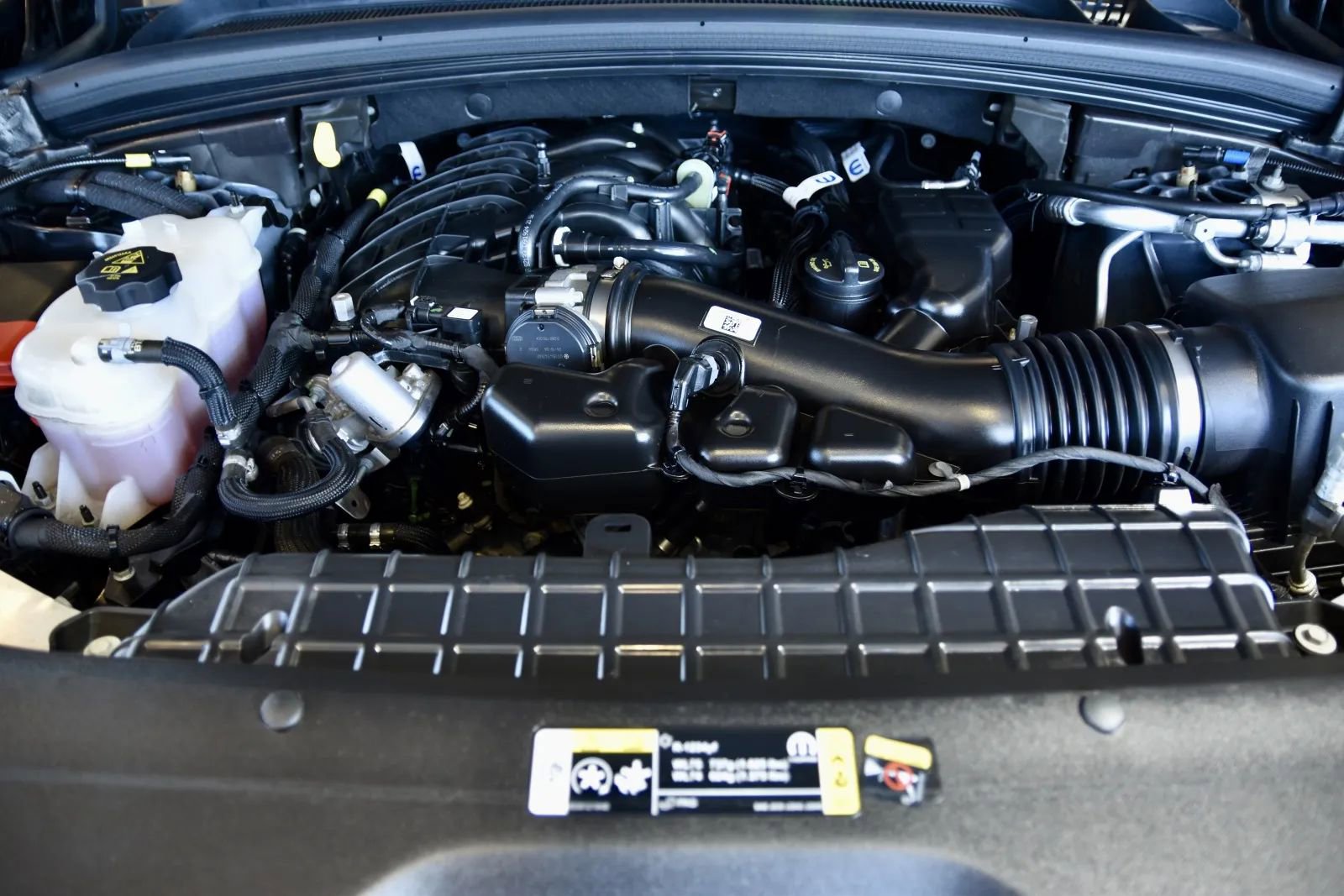 Used 2025 Jeep Grand Cherokee Summit AWD/4WD image 30