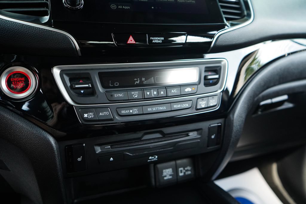 Used 2019 Honda Pilot Touring image 30