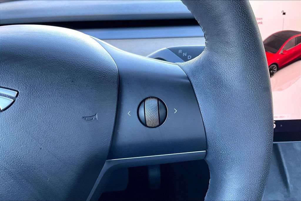 Used 2023 Tesla Model Y Long Range AWD/4WD image 19