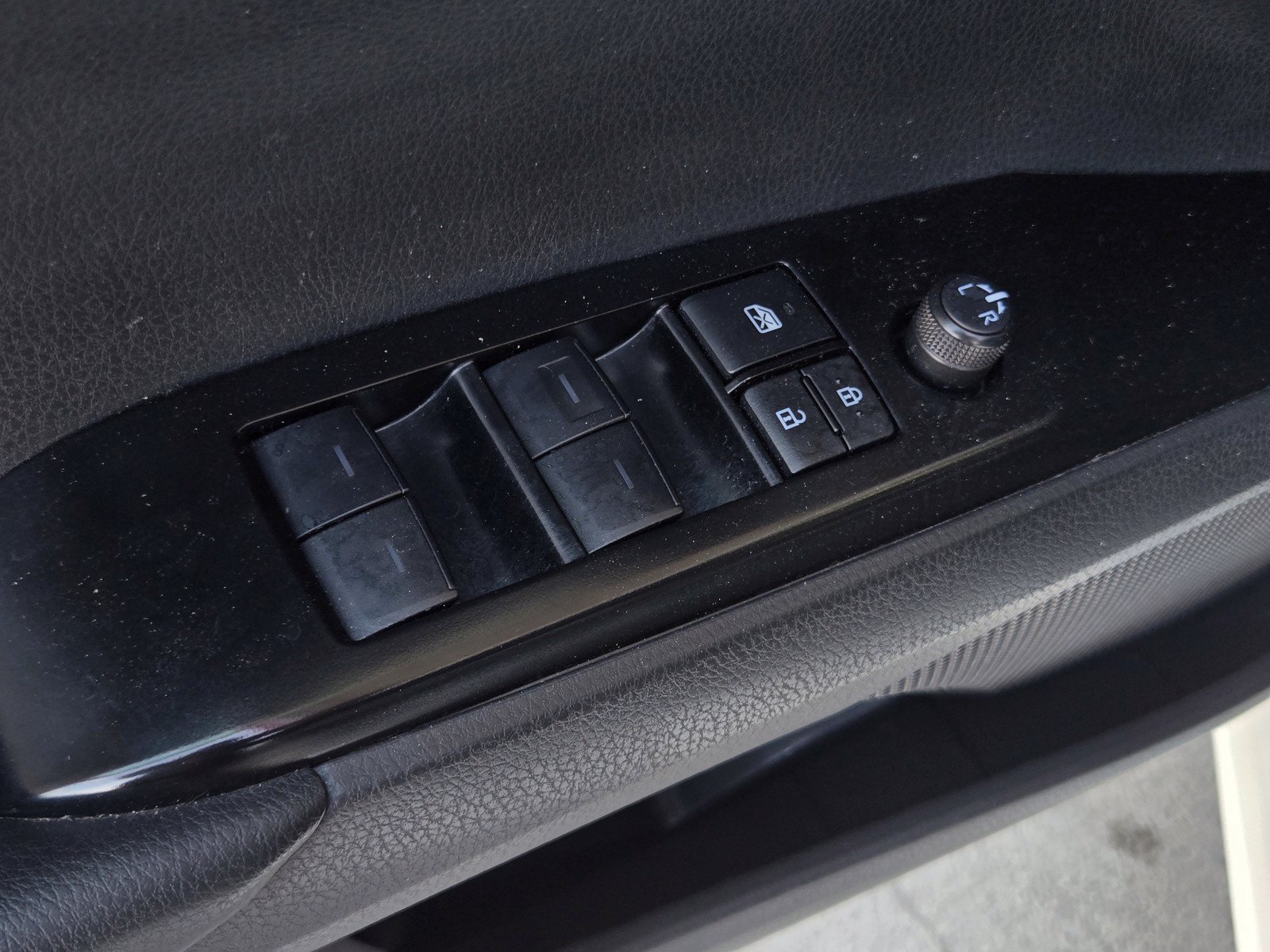 Certified 2025 Toyota Camry SE AWD/4WD image 7