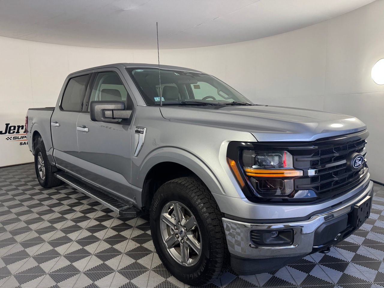 Used 2025 Ford F150 XLT w/ Equipment Group 301A Standard AWD/4WD image 6