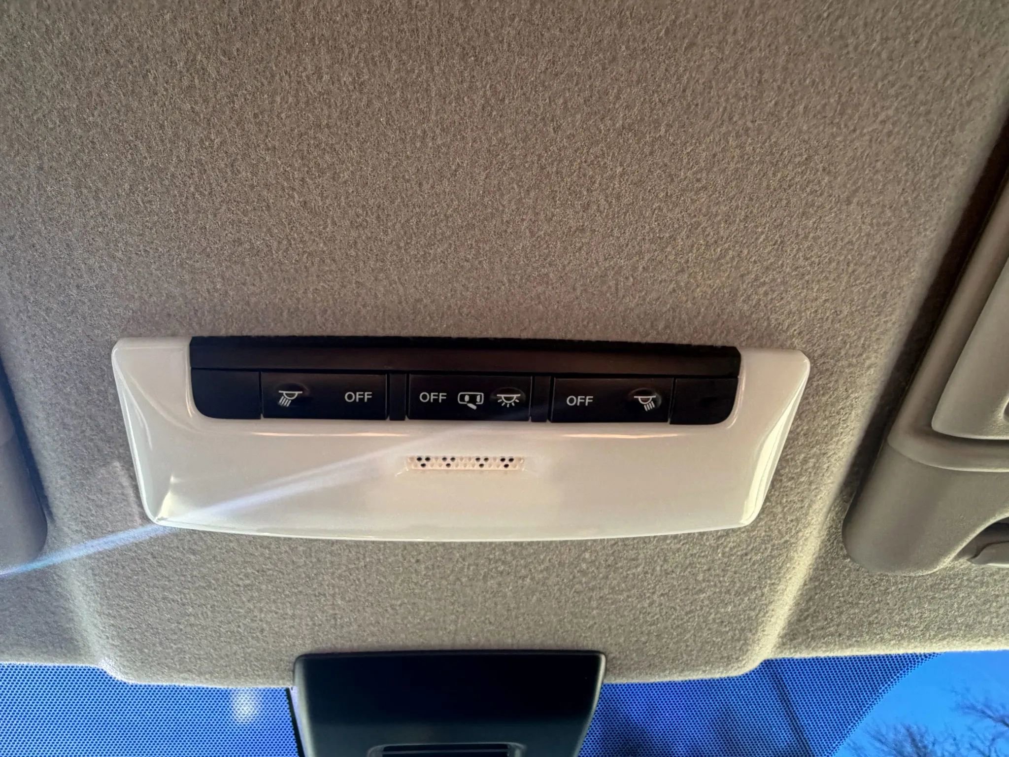 Used 2022 Nissan Kicks SV FWD image 20