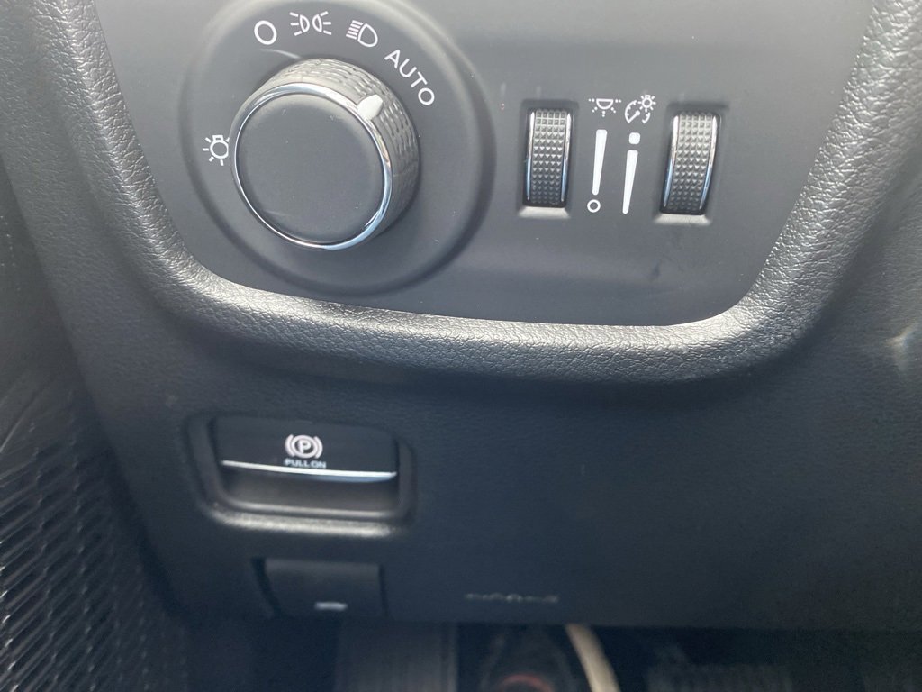 New 2025 Jeep Grand Cherokee Laredo X w/ Trailer Tow Package image 22