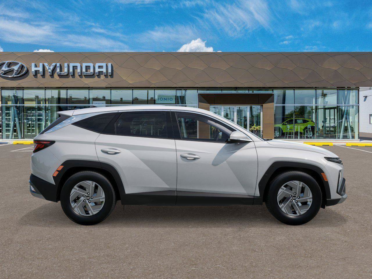 New 2026 Hyundai Tucson Blue SE FWD image 24