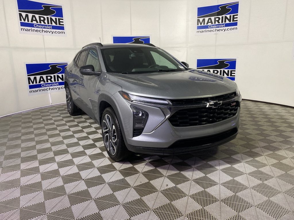 Used 2025 Chevrolet Trax RS w/ Driver Confidence Package