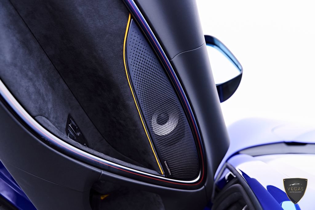 Used 2025 McLaren Artura RWD image 50