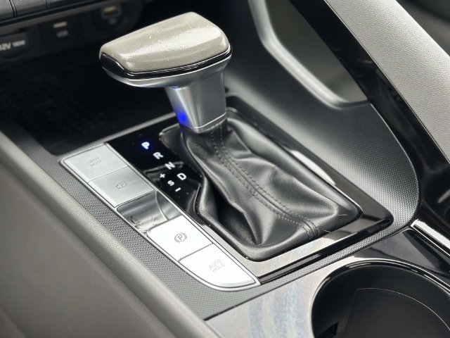 Used 2021 Hyundai Elantra SEL w/ Convenience + Premium Package FWD image 23