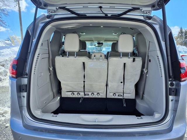 Used 2021 Chrysler Pacifica Touring-L FWD image 10