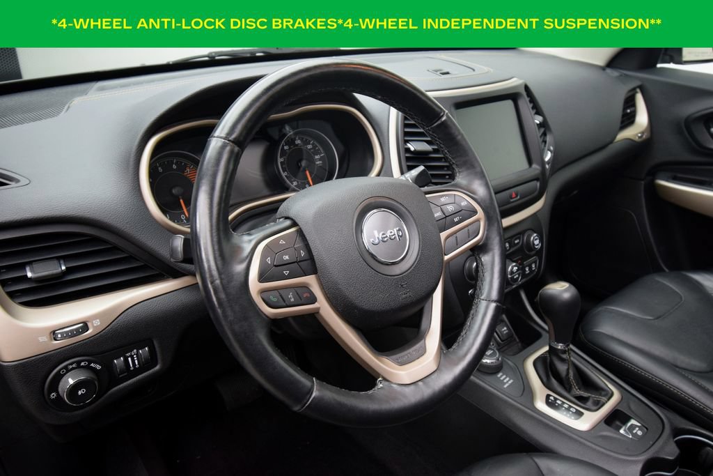 Used 2017 Jeep Cherokee Limited AWD/4WD image 15