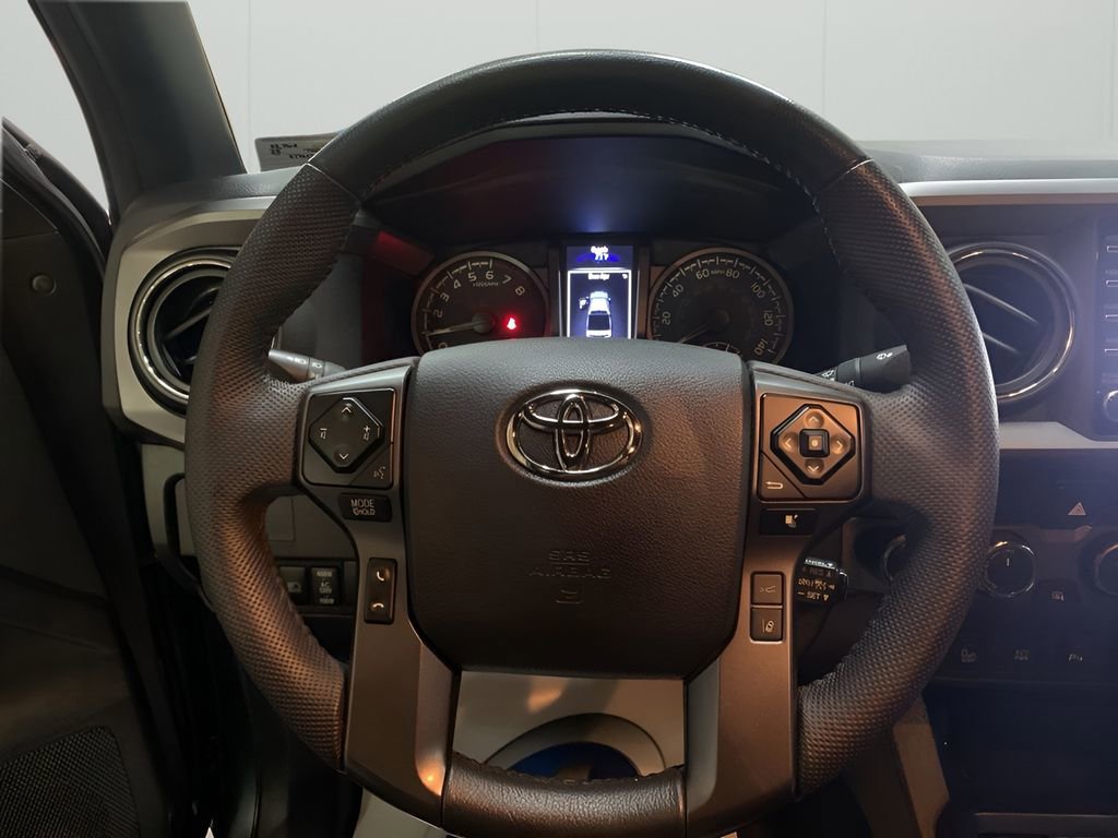 Used 2023 Toyota Tacoma TRD Off-Road image 23