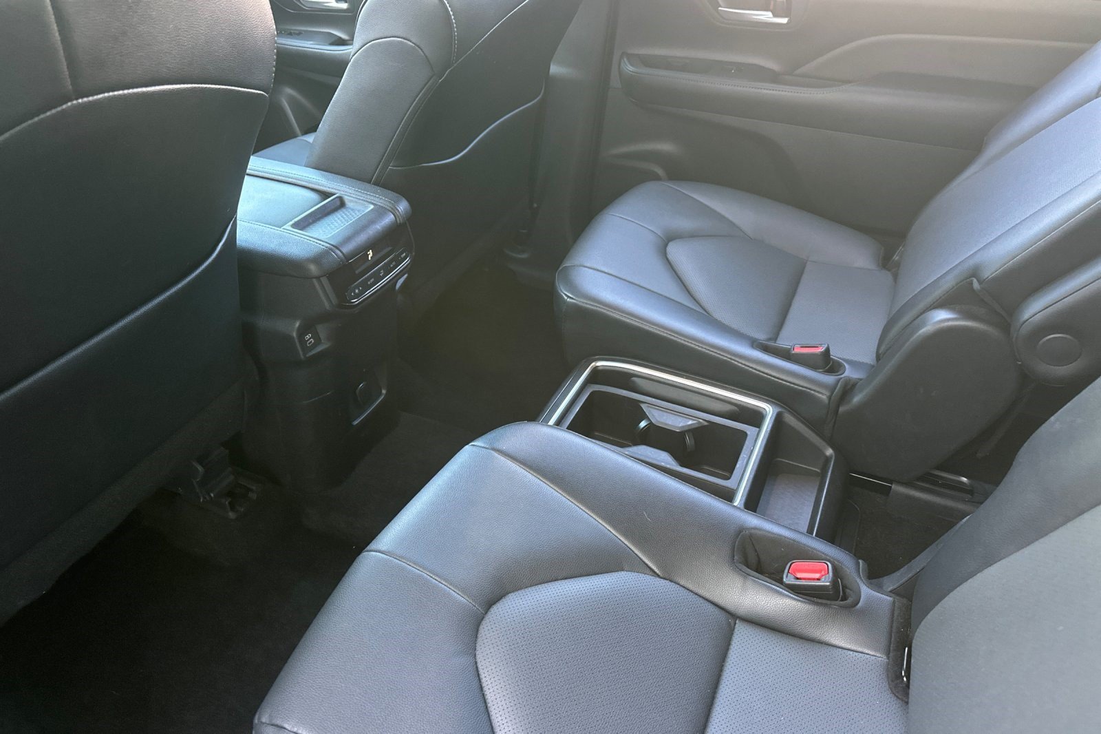 Used 2025 Toyota Grand Highlander FWD image 30