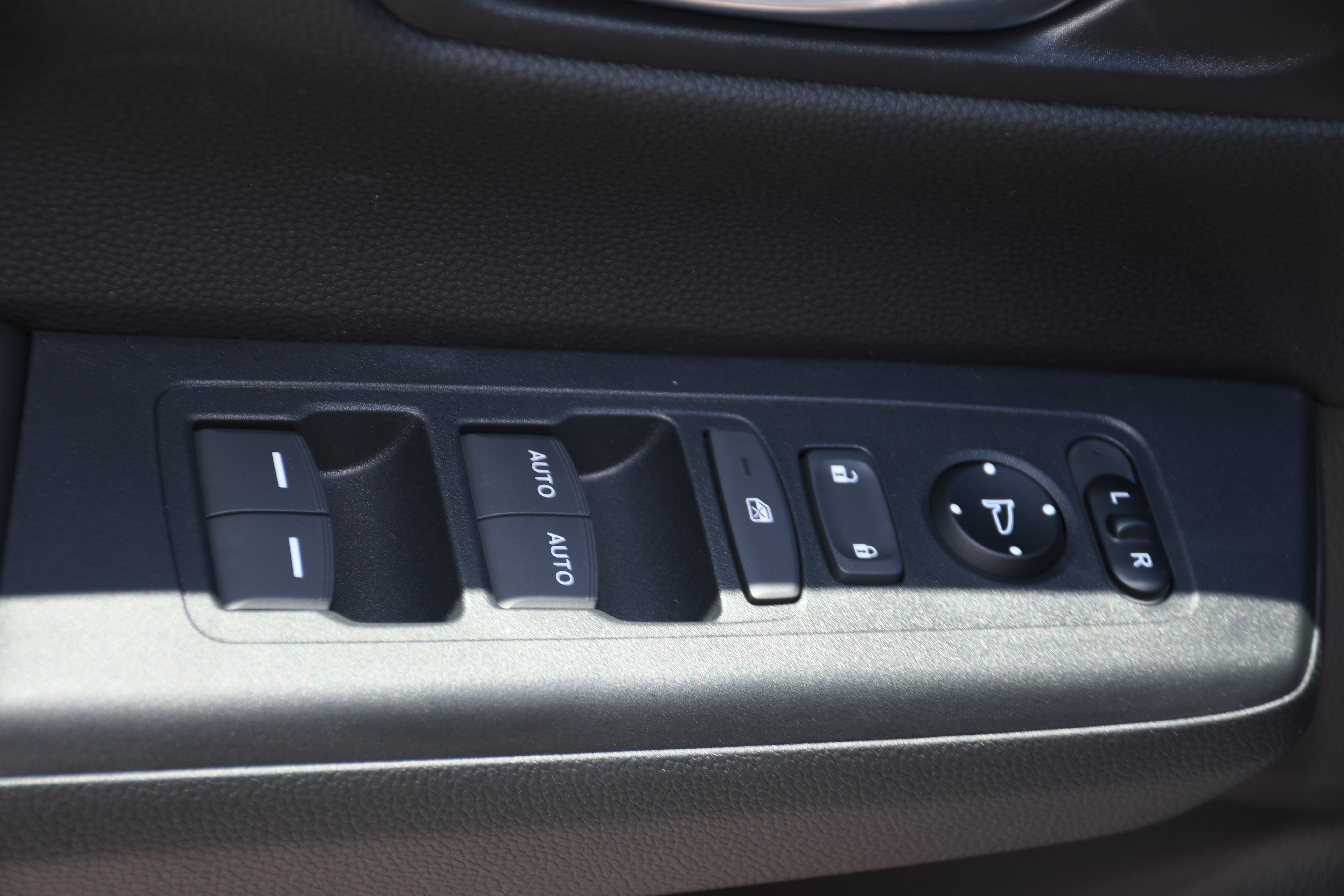 New 2026 Honda CR-V Sport image 6