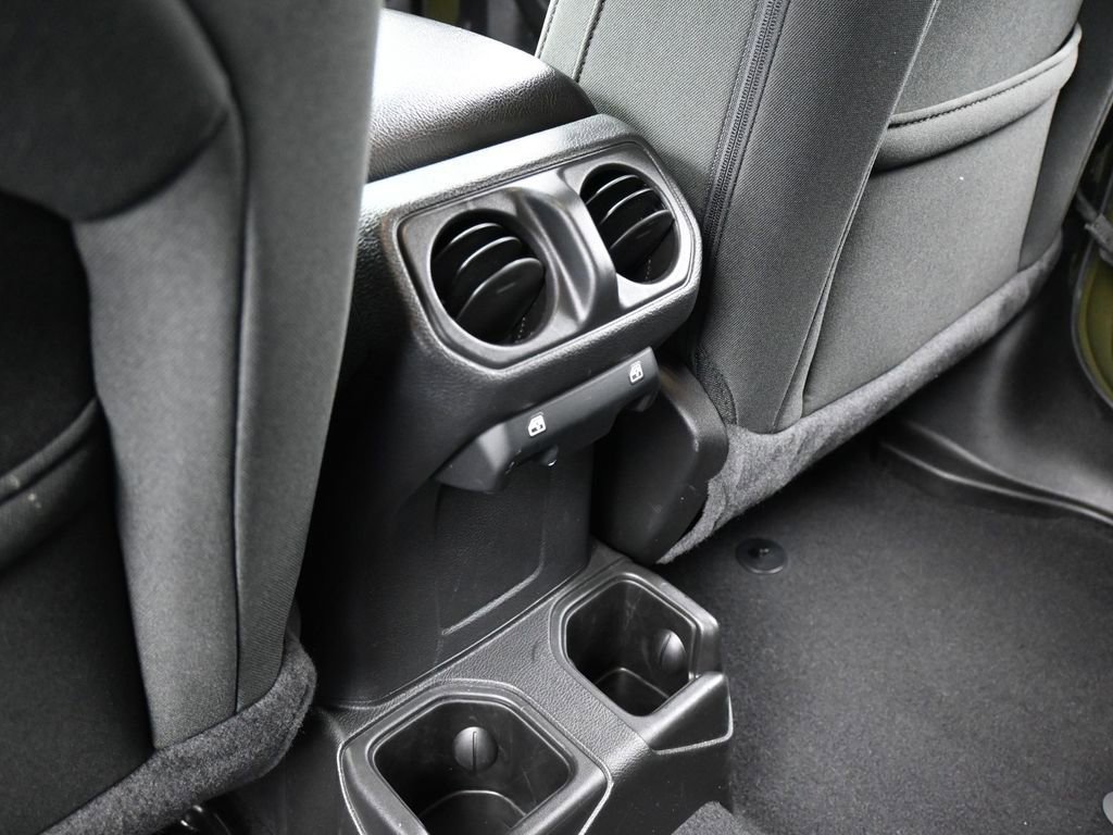 Used 2021 Jeep Wrangler Unlimited Sport image 33