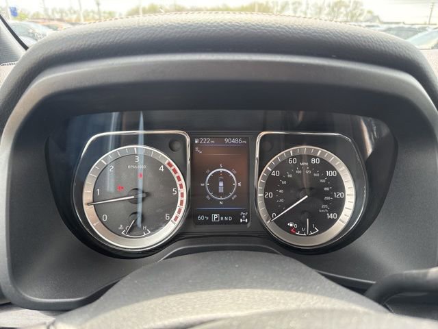 Used 2019 Nissan Titan SL w/ Midnight Edition image 15