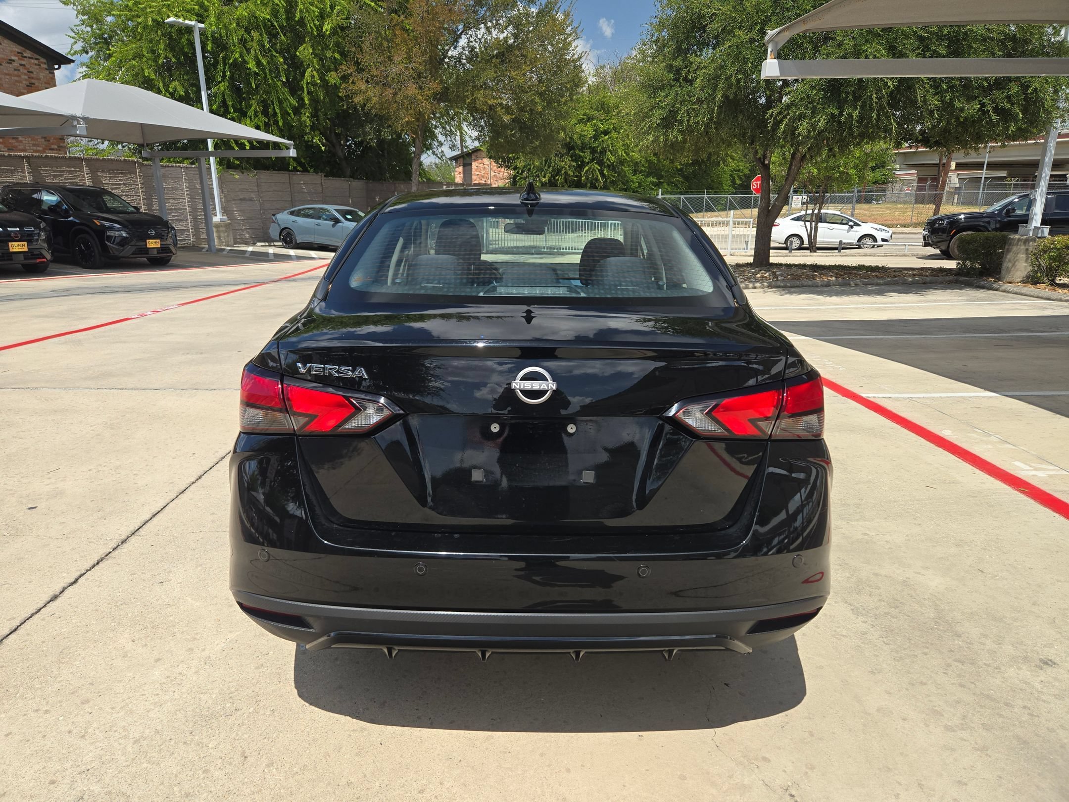 Certified 2025 Nissan Versa SV FWD image 4