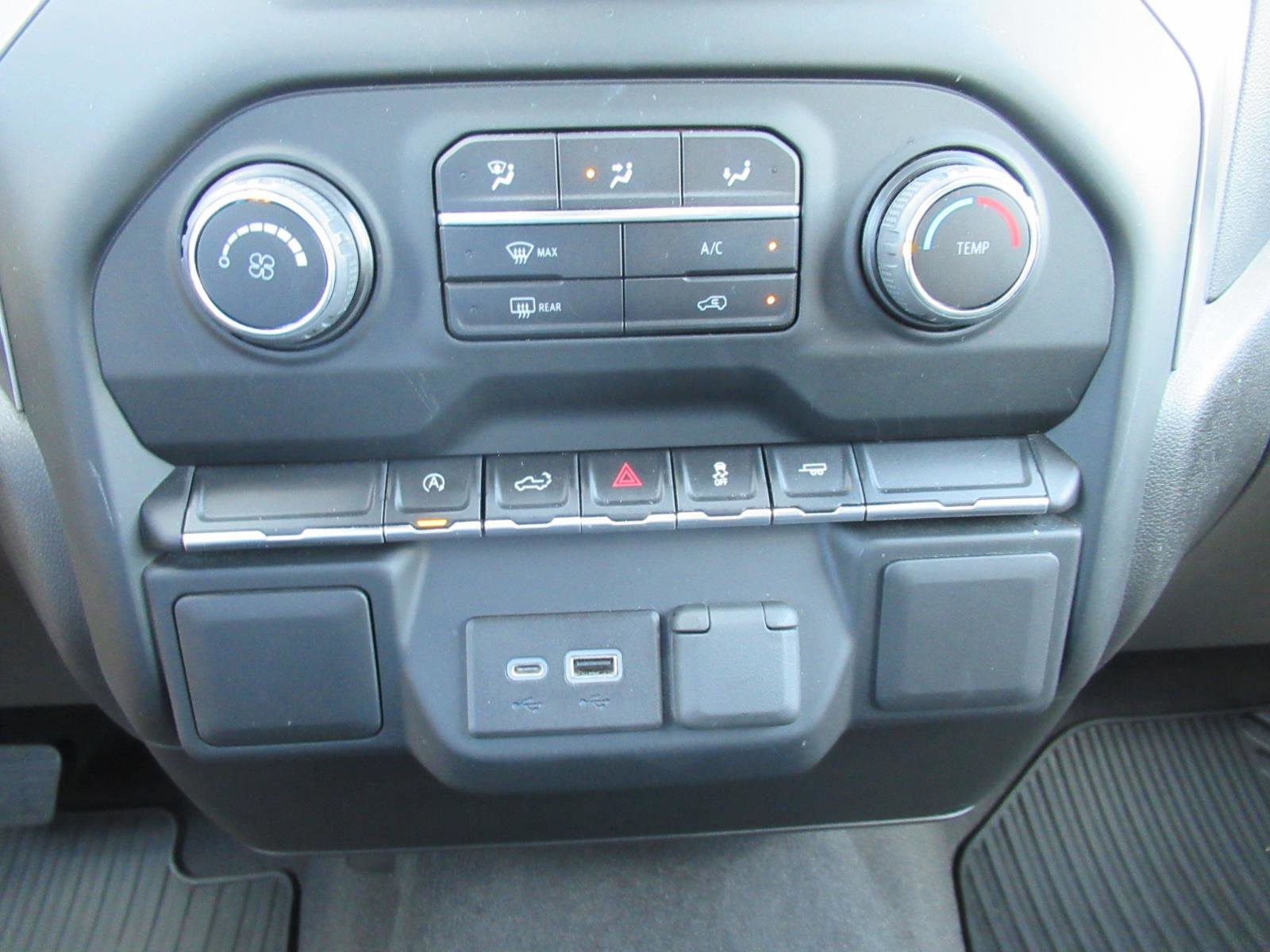 Used 2022 Chevrolet Silverado 1500 Custom w/ Safety Confidence Package RWD image 23