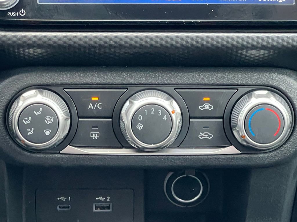 Certified 2024 Nissan Kicks SV FWD image 4