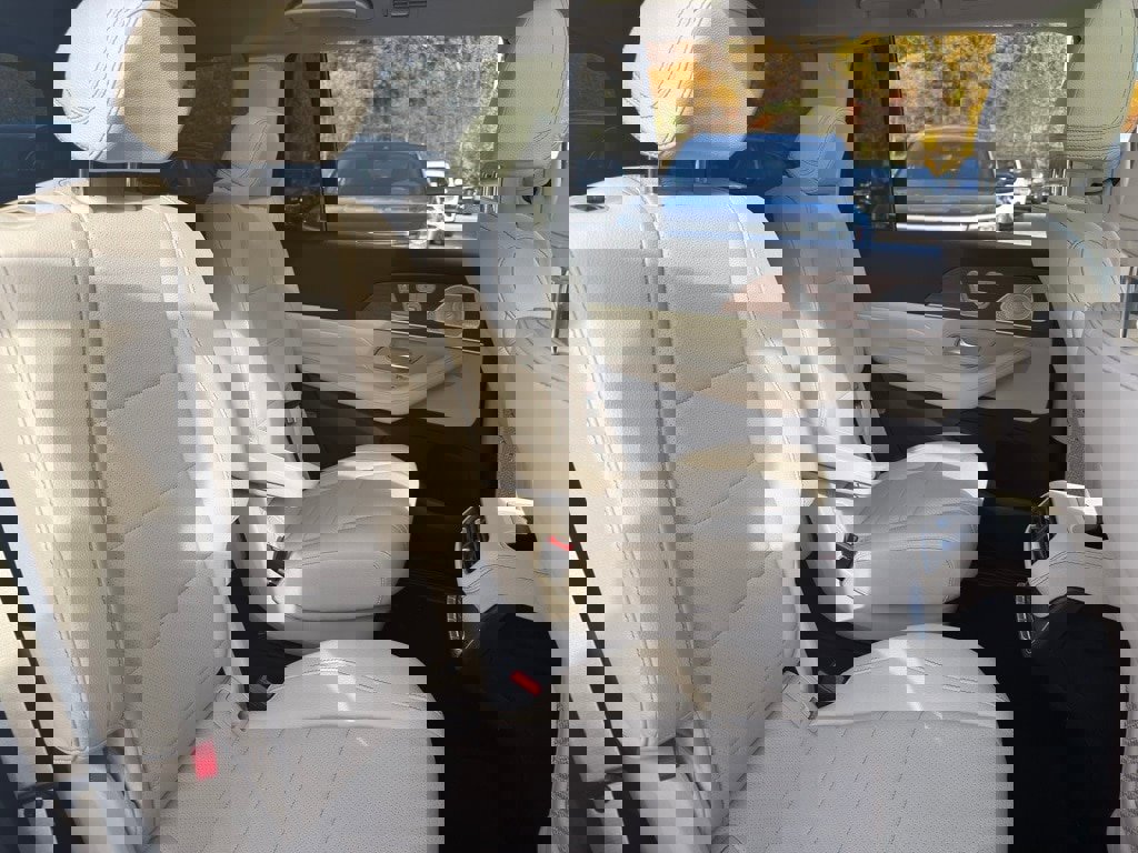 Certified 2022 Mercedes-Benz GLS 450 4MATIC image 31