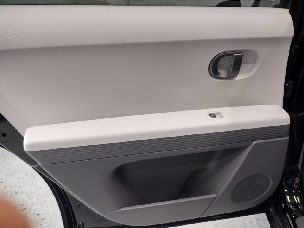 New 2026 Hyundai Ioniq 5 SEL AWD/4WD image 35
