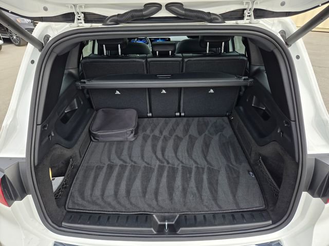 Used 2024 Mercedes-Benz EQB 300 4MATIC image 9