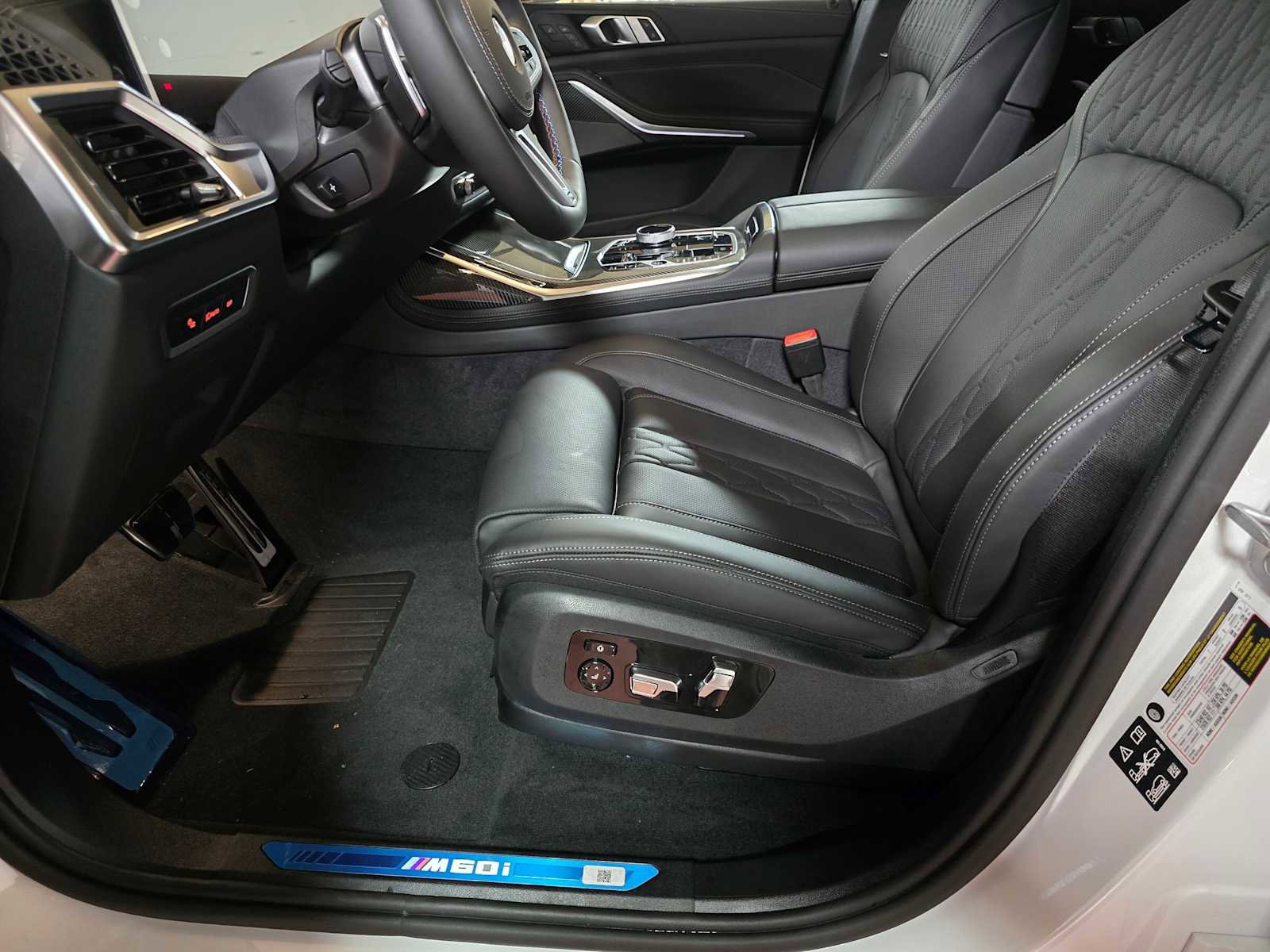 New 2026 BMW X7 M60i image 24