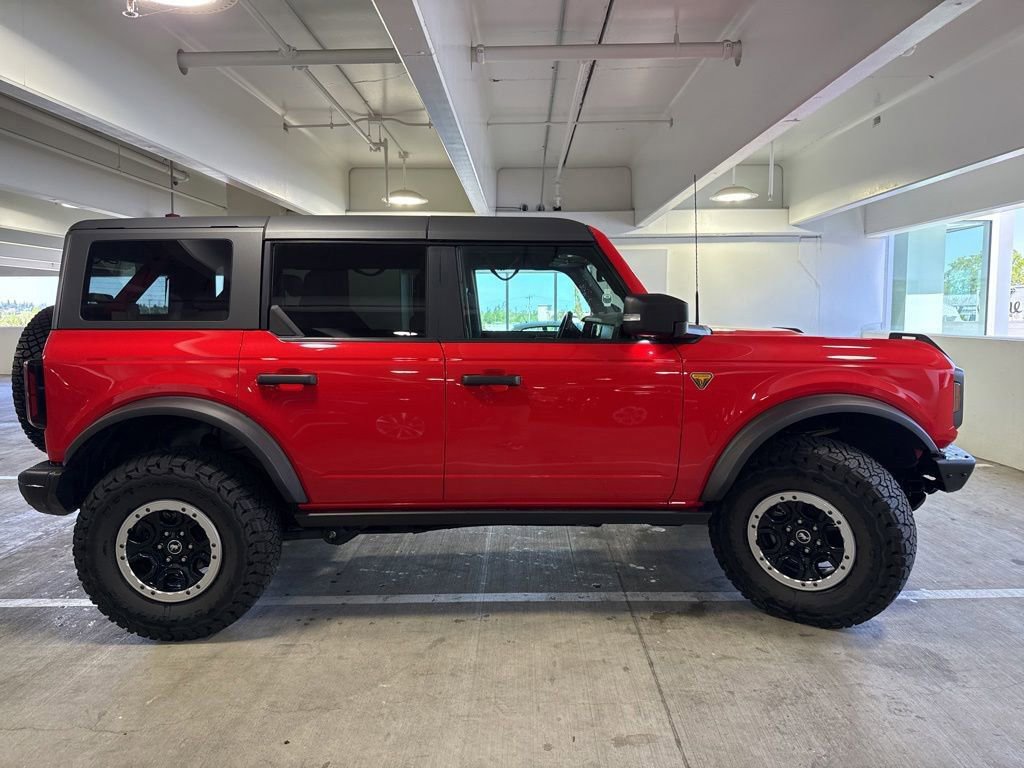 Used 2023 Ford Bronco Badlands AWD/4WD image 4