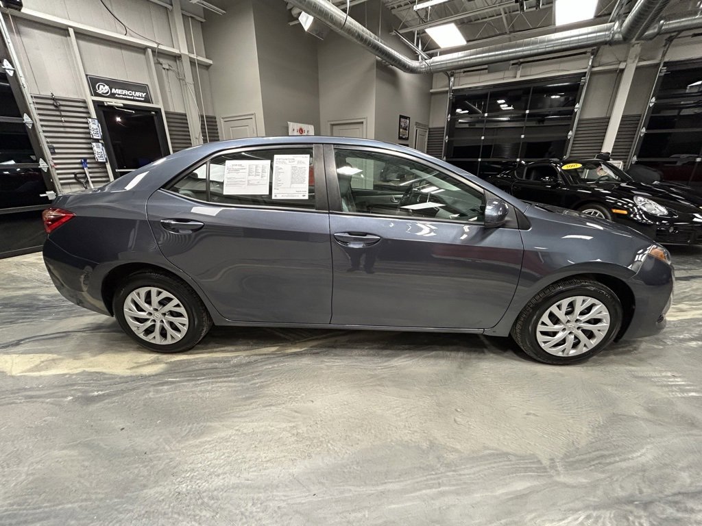 Used 2018 Toyota Corolla LE image 26