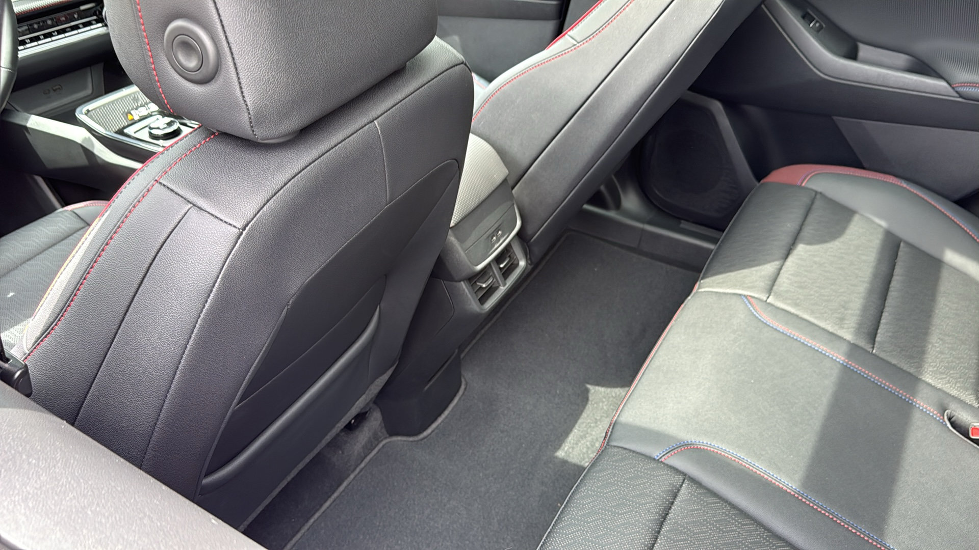 Used 2025 Chevrolet Equinox RS AWD/4WD image 31