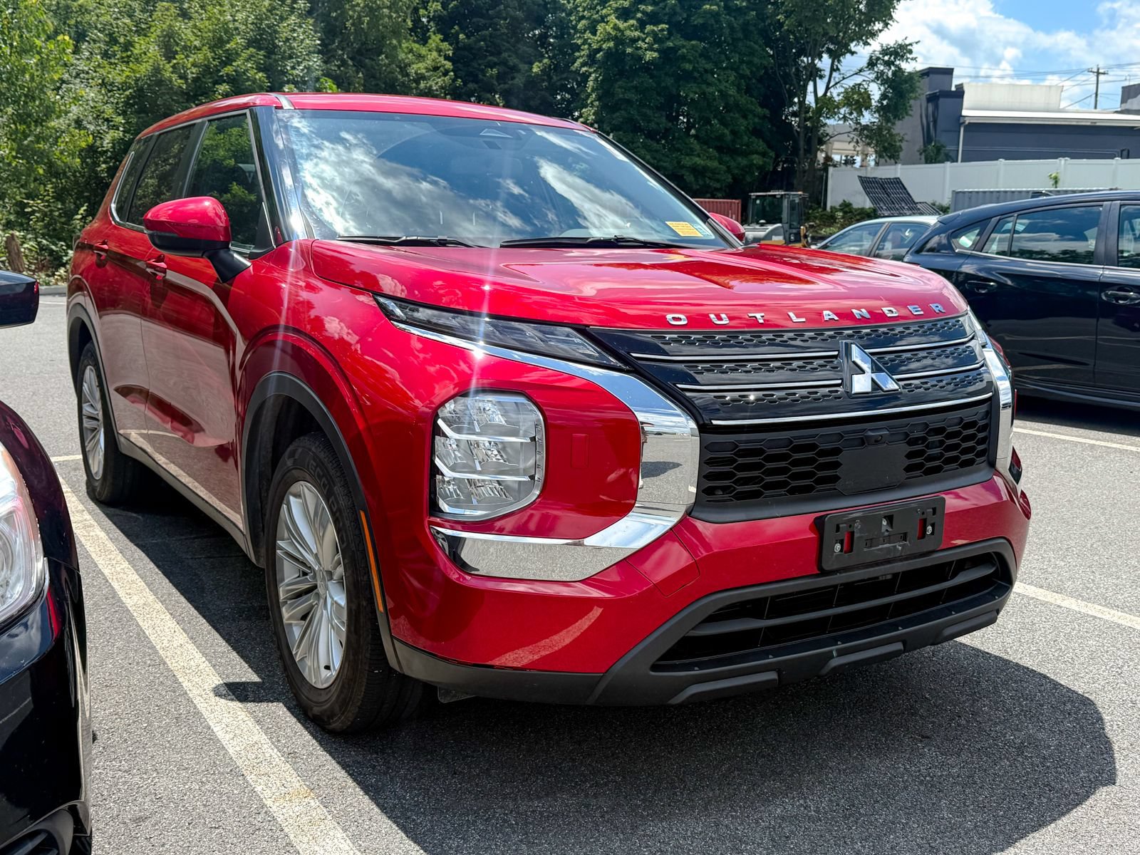 Used 2024 Mitsubishi Outlander ES