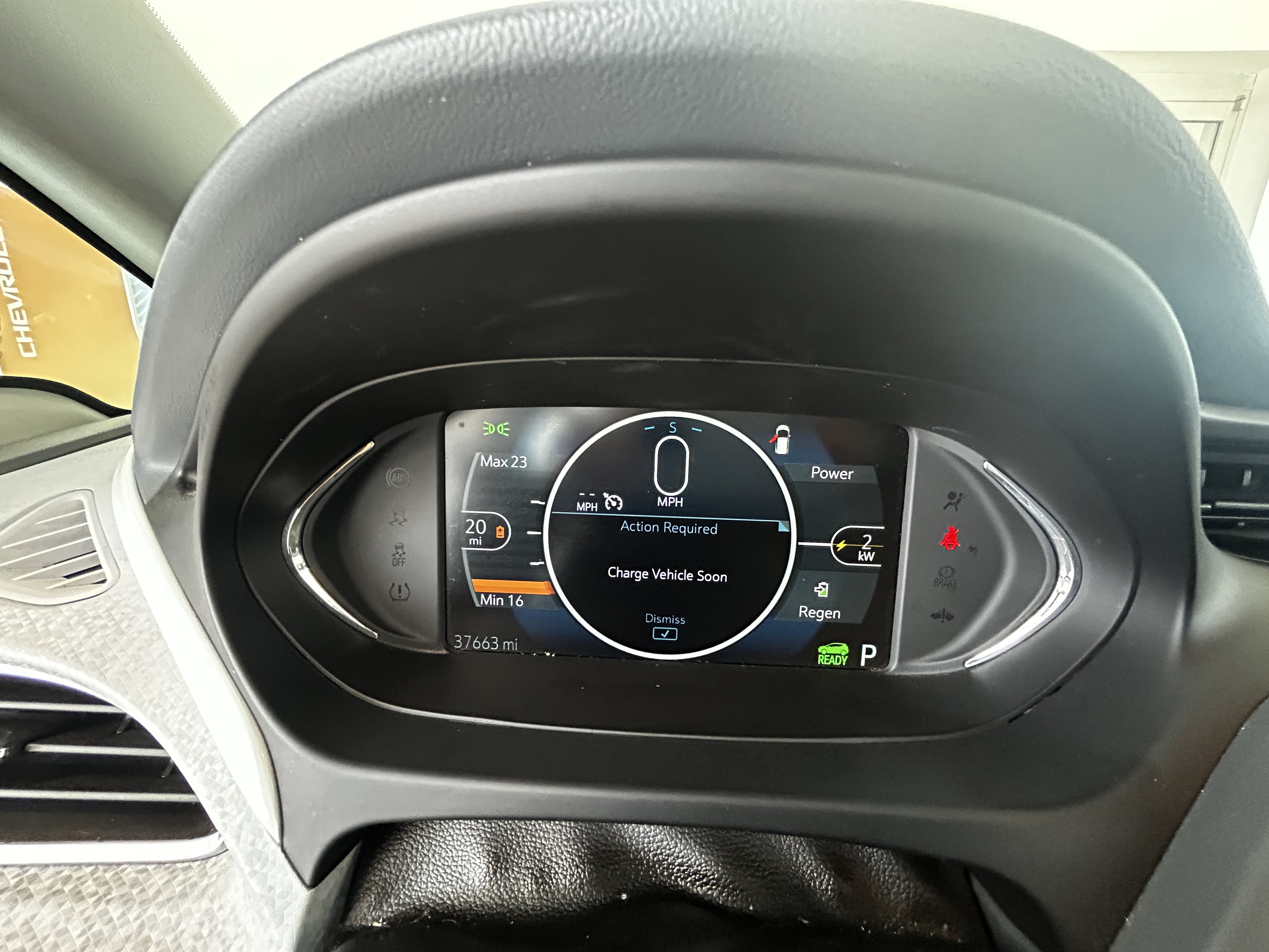 Used 2018 Chevrolet Bolt Premier w/ Driver Confidence II Package FWD image 11